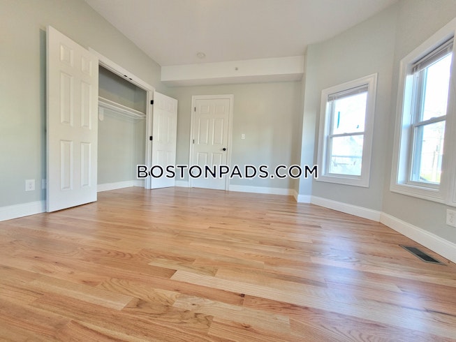 Boston - $3,100 /mo