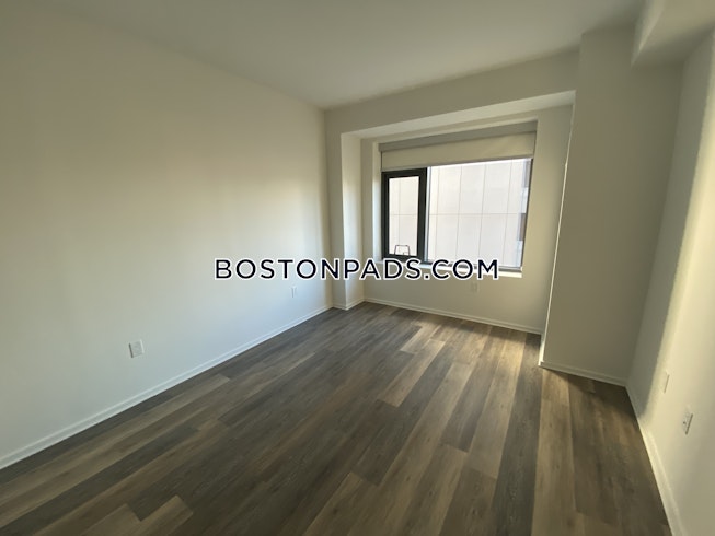 Boston - $5,074 /mo