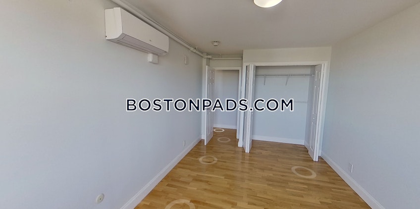 Boston - $2,600 /month