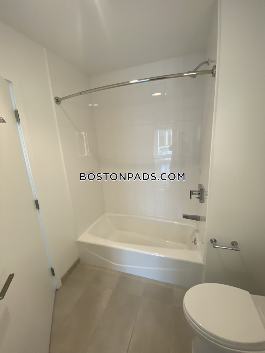 Boston - $4,370 /month