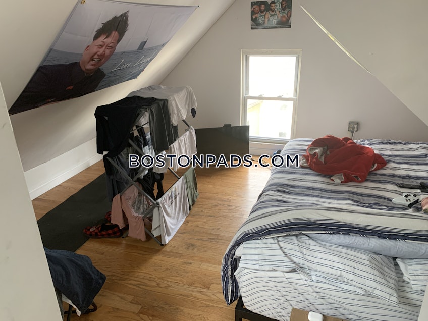 Boston - $9,200 /month