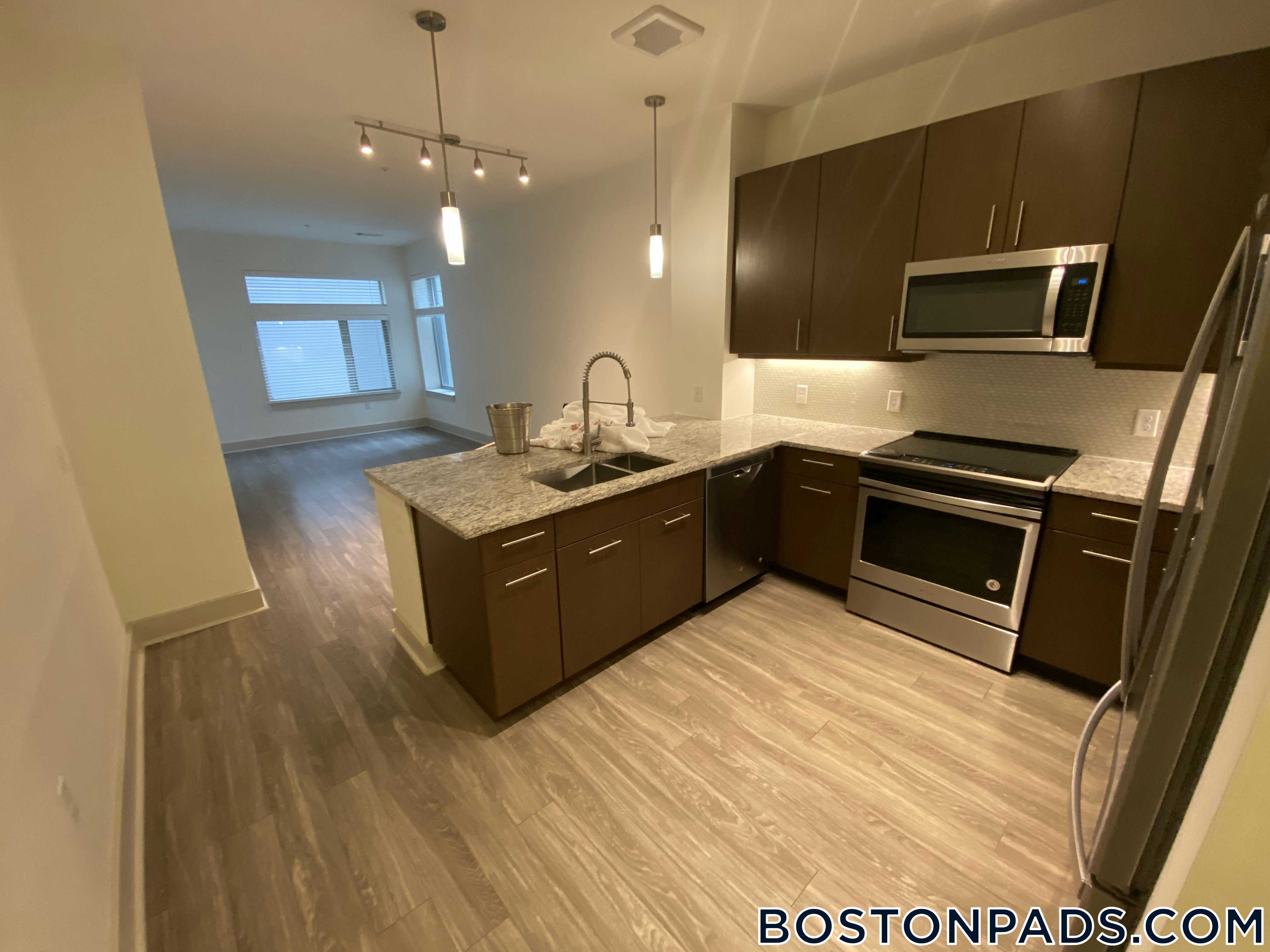 Cambridge - $3,810