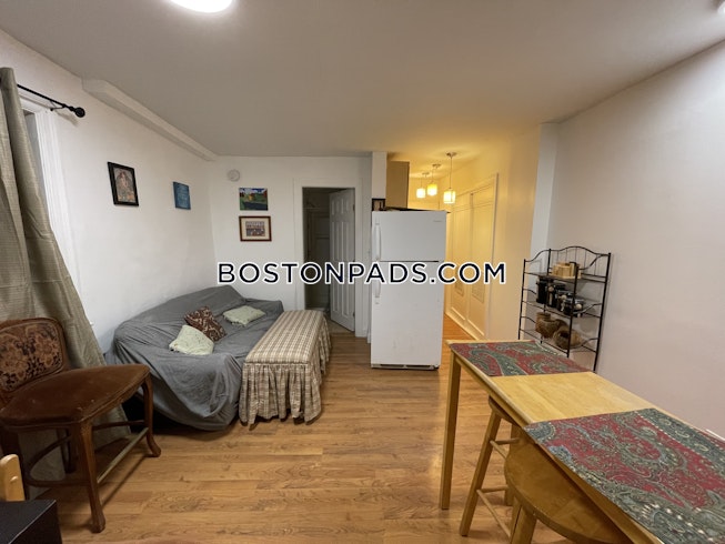 Roxbury Crossing - $2,550 /mo