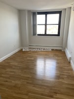 Boston - $2,600 /month