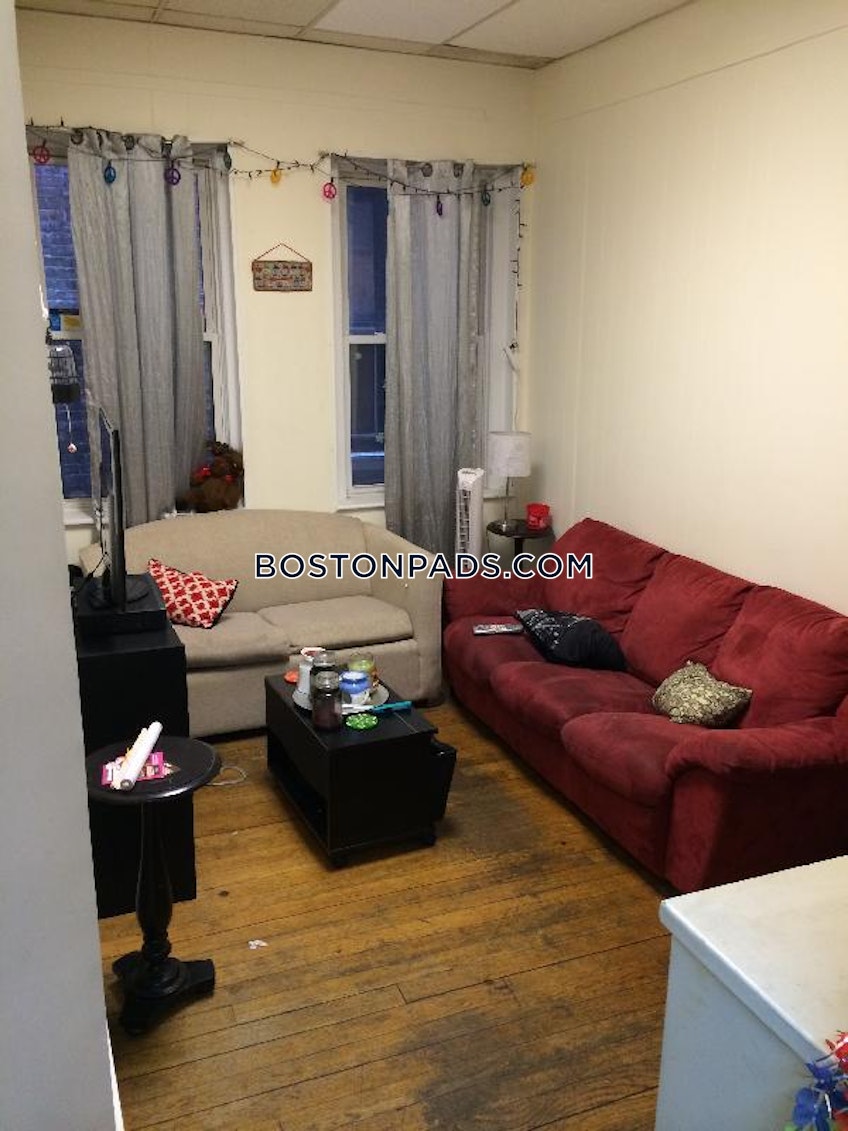 Boston - $4,100 /month