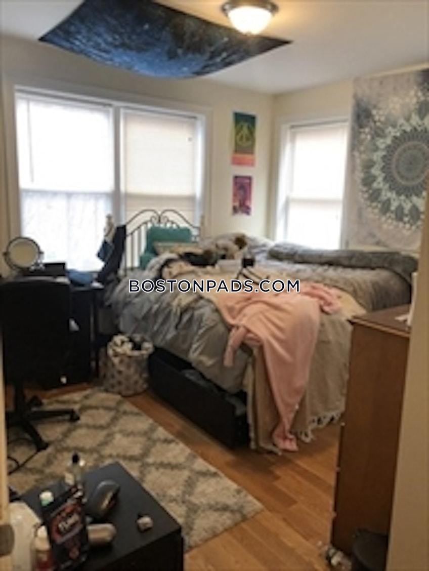 Boston - $4,450 /month