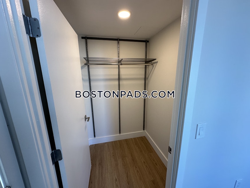 Boston - $5,315 /month