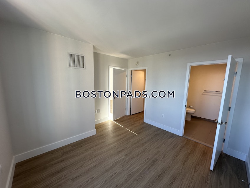 Boston - $5,110 /month