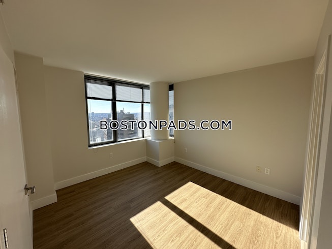 Boston - $5,210 /mo