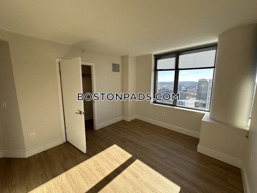 Boston - $5,110 /month