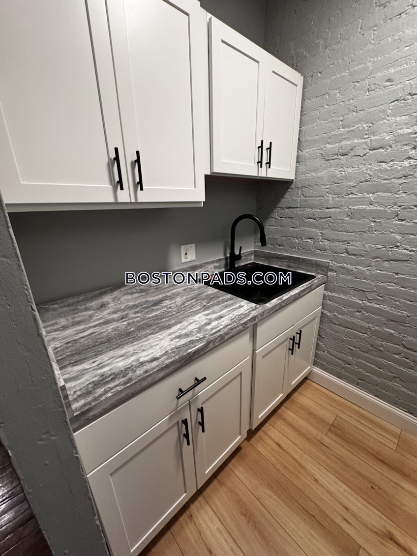 Boston - $2,995 /month