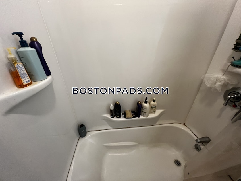 Boston - $4,100 /month