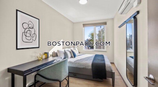 Boston - $5,850 /mo