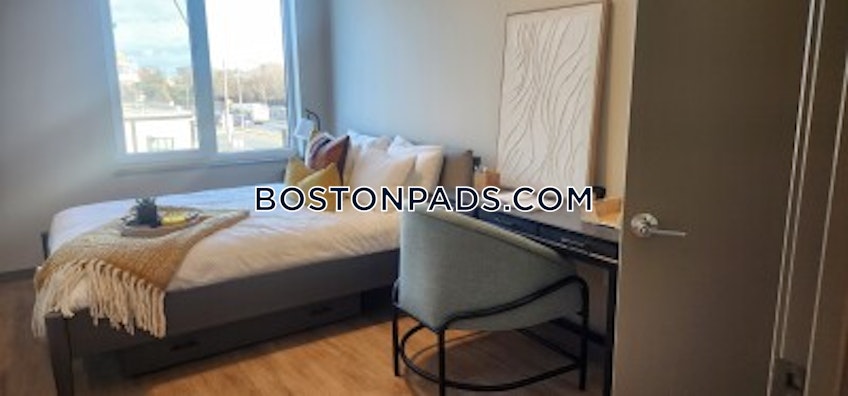 Boston - $5,850 /month