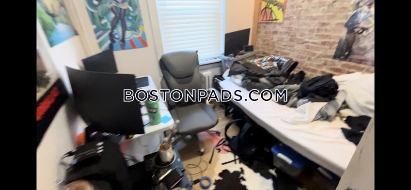 Boston - $4,600 /month