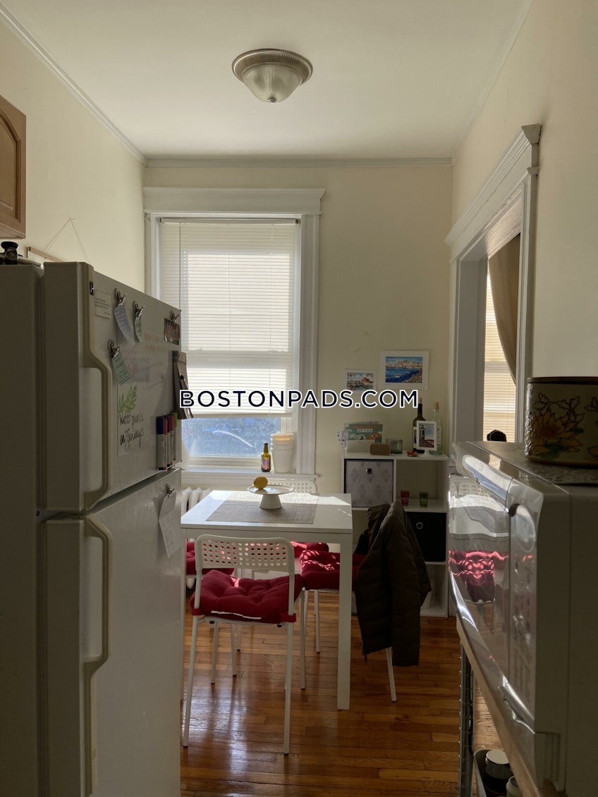 Boston - $1,800 /month