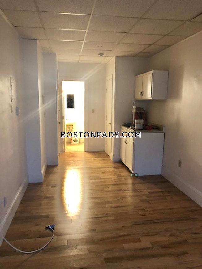 Boston - $2,095 /mo