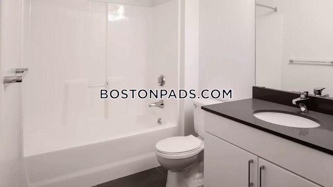 Waltham - $2,860 /mo