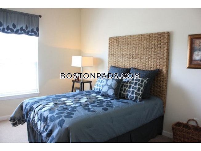 Waltham - $2,943 /mo