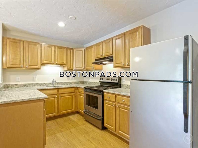 Waltham - $2,420 /mo