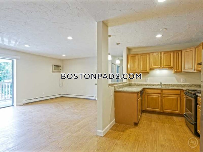 Waltham - $2,620 /mo