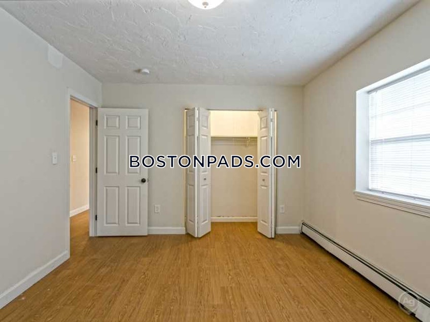 Waltham - $2,620 /month