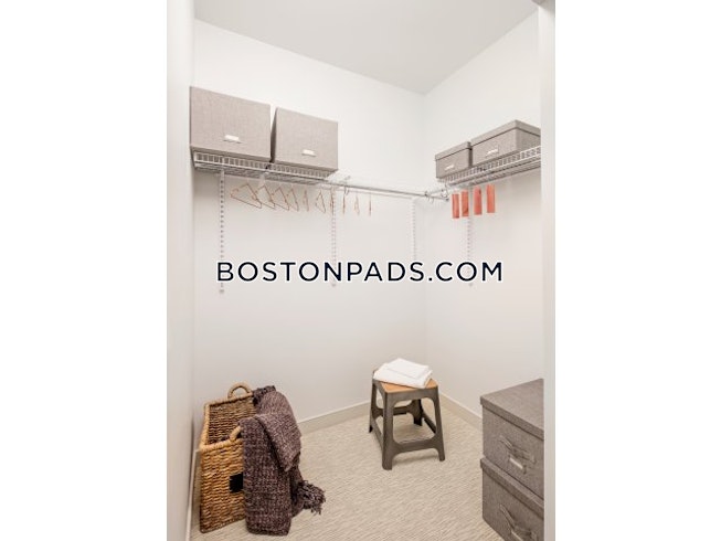 Waltham - $3,280 /mo