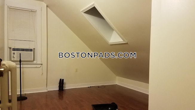 Waltham - $1,800 /mo