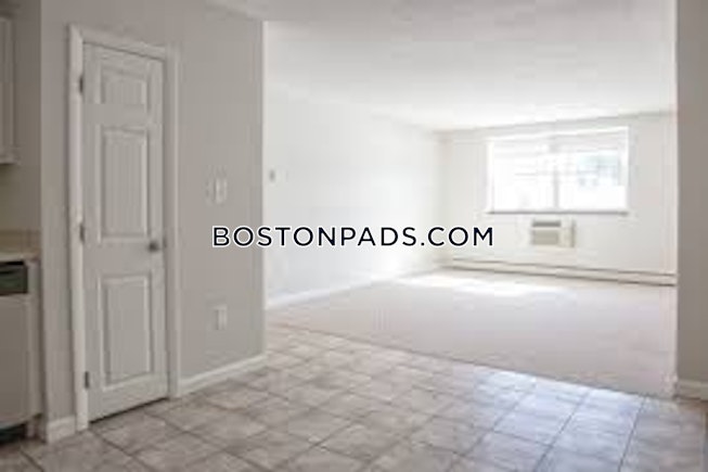 Woburn - $1,950 /mo