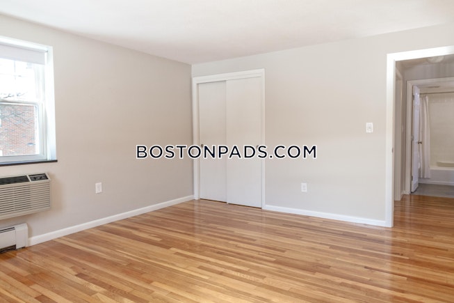 Woburn - $1,950 /mo