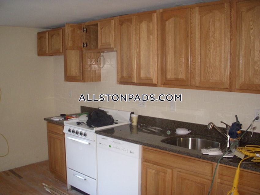 BOSTON - ALLSTON - 3 Beds, 2 Baths - Image 19