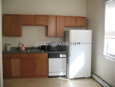 Boston - 3 Beds, 2 Baths