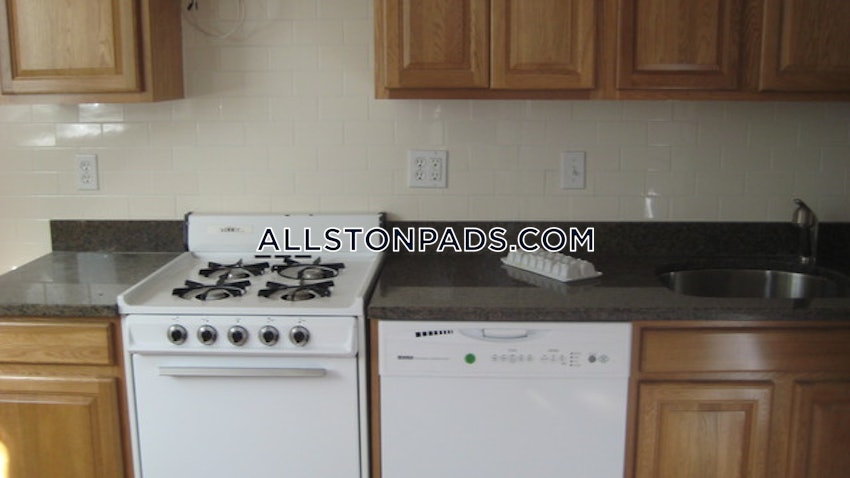 BOSTON - ALLSTON - 3 Beds, 2 Baths - Image 16