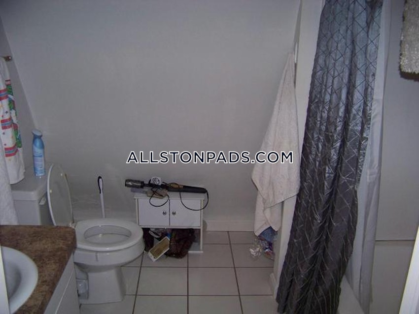 BOSTON - ALLSTON - 4 Beds, 2 Baths - Image 24