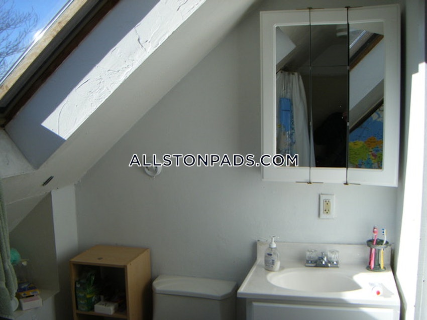 BOSTON - ALLSTON - 3 Beds, 1 Bath - Image 17