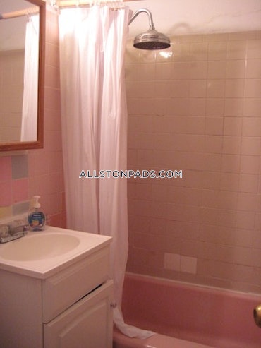 Boston - 2 Beds, 1 Baths