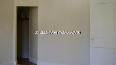 Boston - 2 Beds, 1 Baths