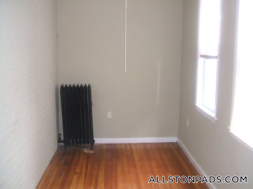 BOSTON - ALLSTON - 4 Beds, 2 Baths - Image 3