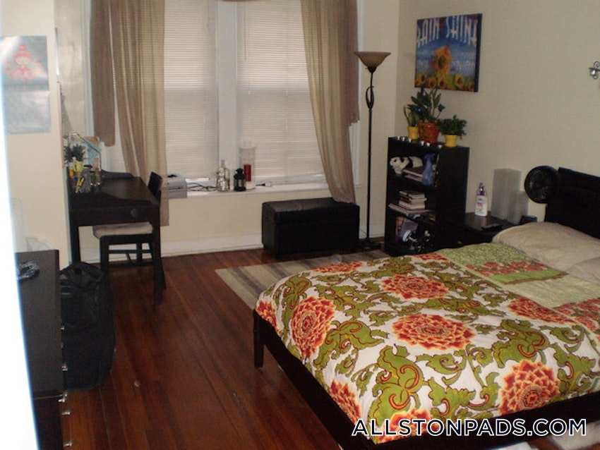 BOSTON - ALLSTON - 3 Beds, 1 Bath - Image 24