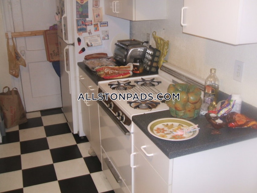 BOSTON - ALLSTON - 2 Beds, 1 Bath - Image 9