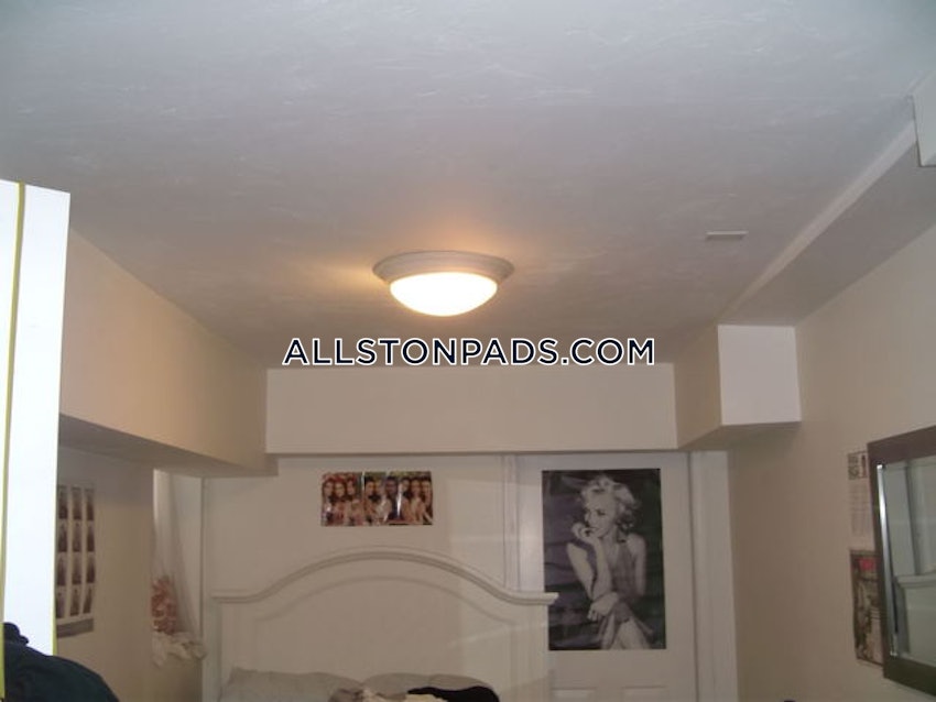 BOSTON - ALLSTON - 2 Beds, 1 Bath - Image 8