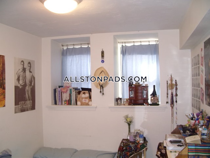 BOSTON - ALLSTON - 2 Beds, 1 Bath - Image 3