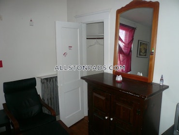 Boston - 1 Beds, 1 Baths