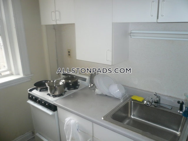 Boston - $3,300+ /mo