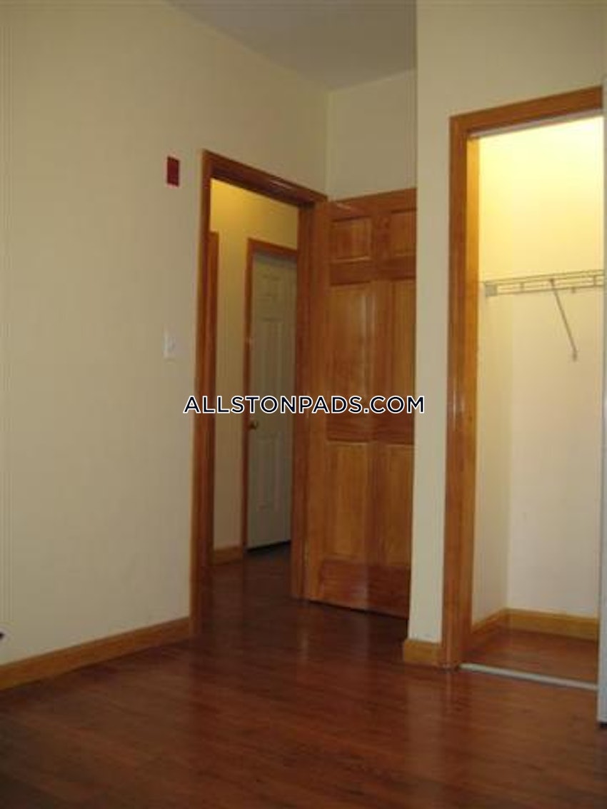 BOSTON - ALLSTON - 3 Beds, 1 Bath - Image 44