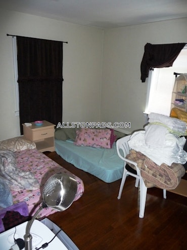 Boston - 1 Beds, 1 Baths