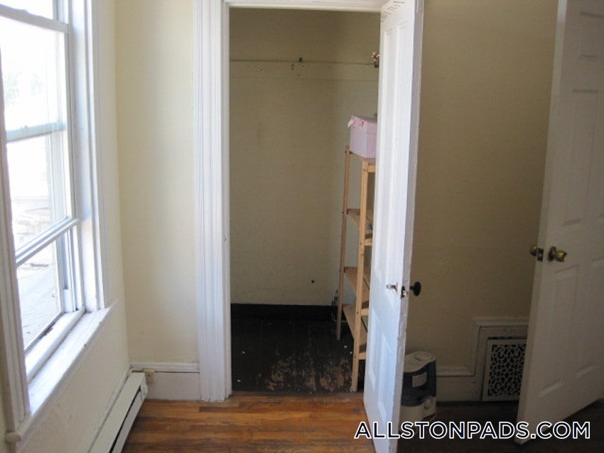 BOSTON - ALLSTON - 1 Bed, 1 Bath - Image 14