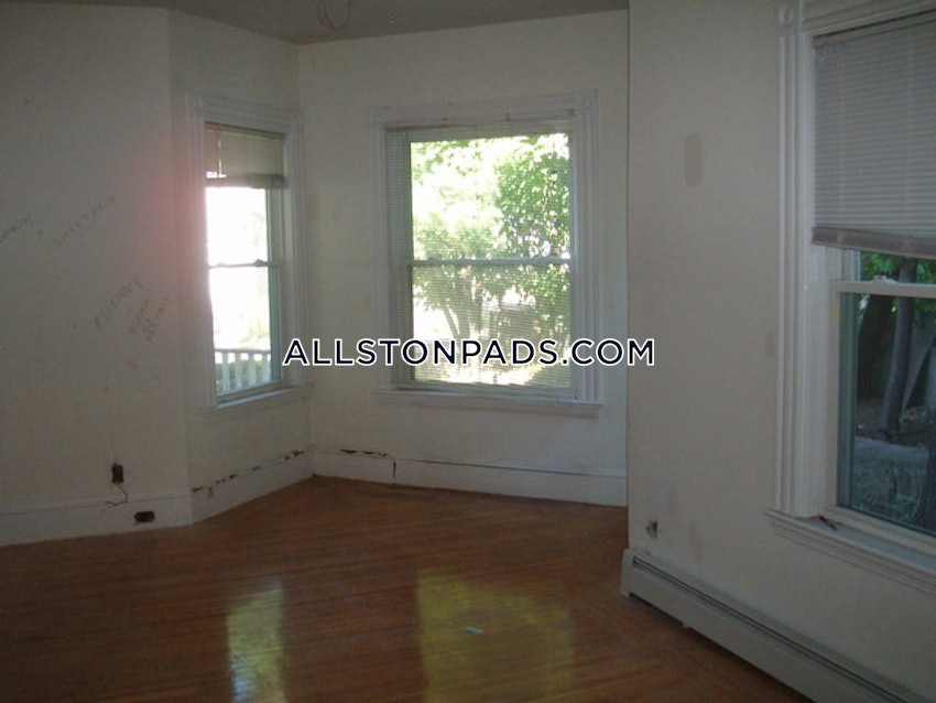 BOSTON - ALLSTON - 3 Beds, 1 Bath - Image 1