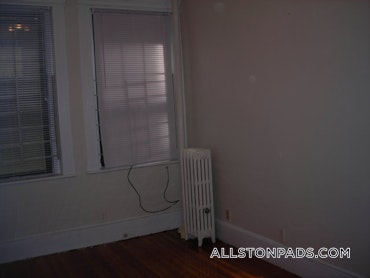 Boston - 2 Beds, 1 Baths