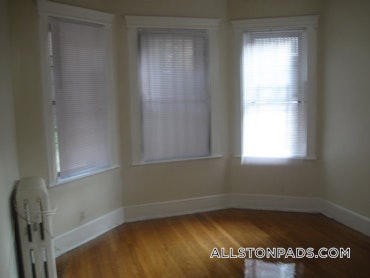 Boston - 2 Beds, 1 Baths